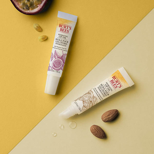 Hydrating Lip Oil with Passion Fruit Oillb