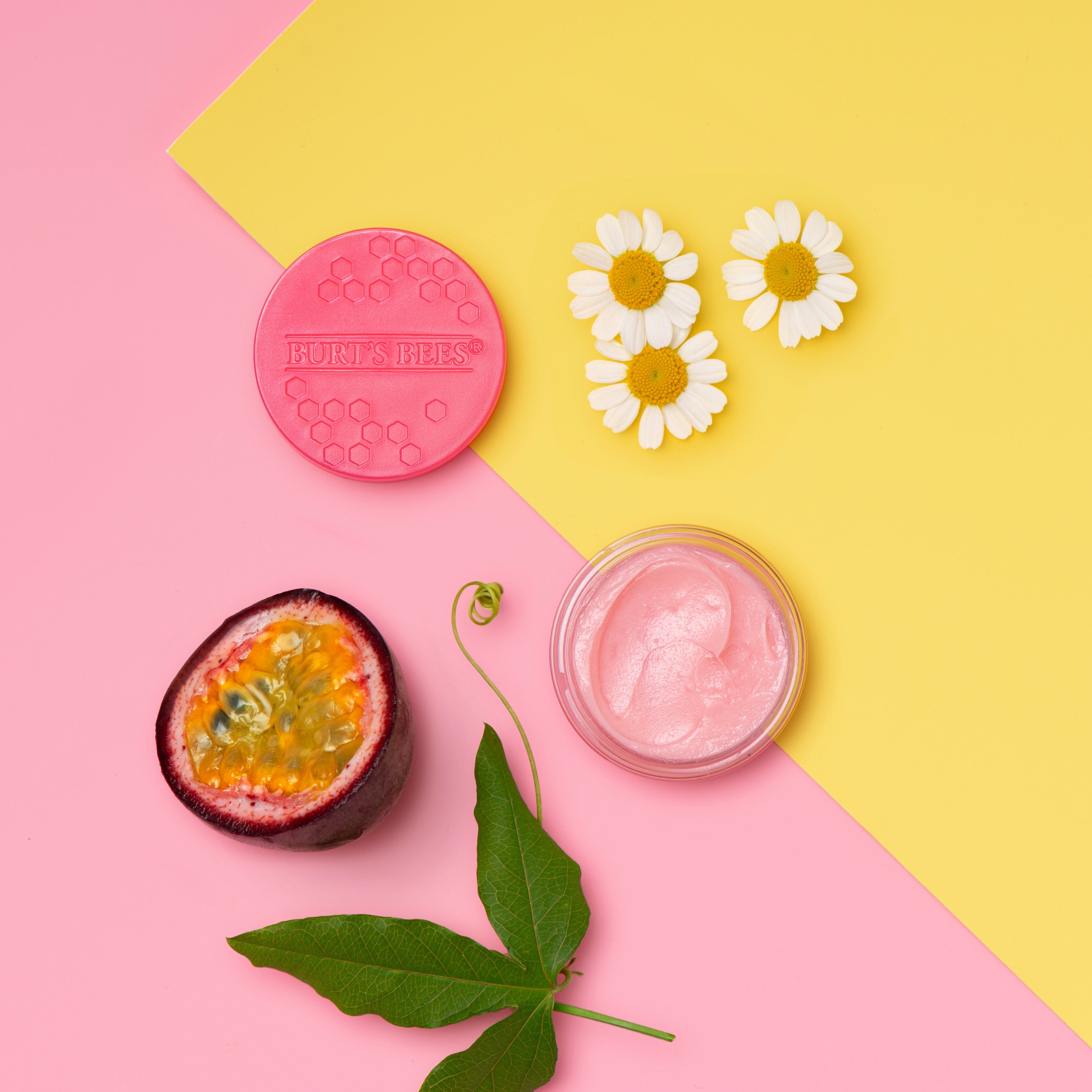 Overnight Lip Treatment Passion Fruit and Chamomilepg